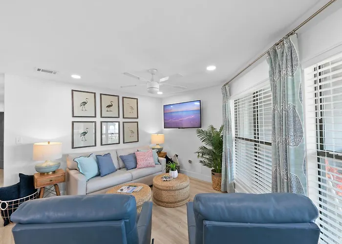 Apartment Sandpiper 7-c On The Beach- Smart Tvs *